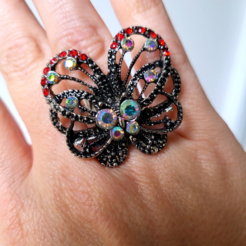 Unlimited Beauty Care Butterfly Rhinestone Embellished Ring 12 piece Box Sparkle